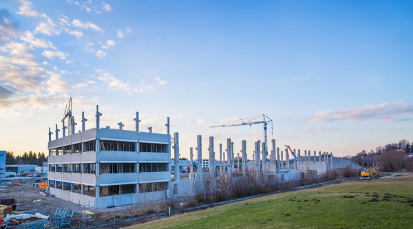 Baufortschritt Liebherr Zentrale in Puch/Urstein
